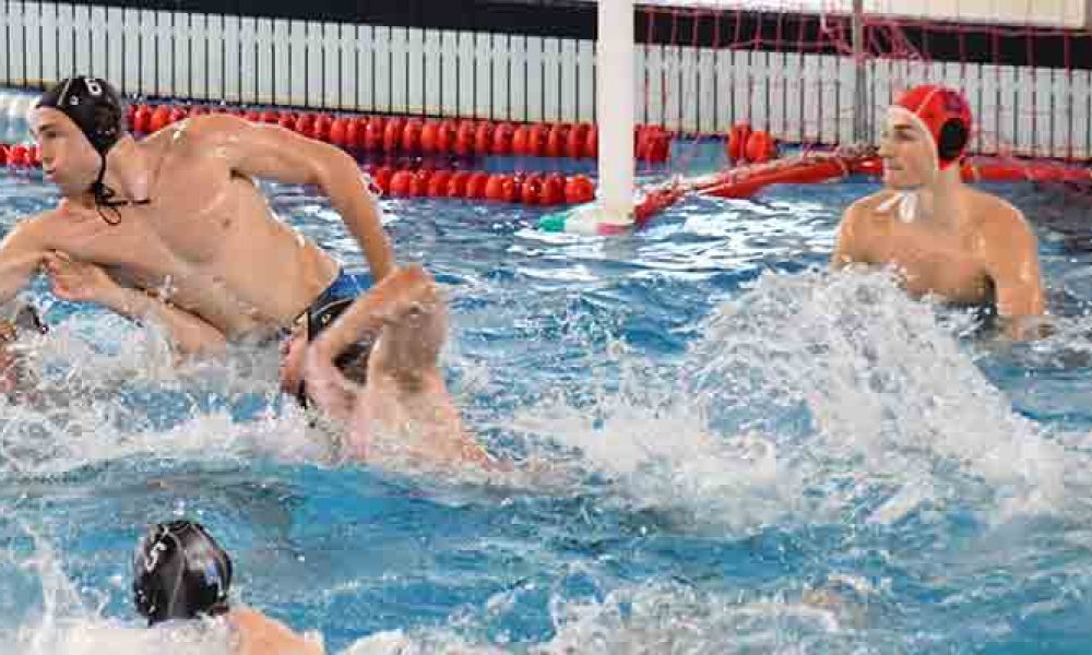 A2 Pallanuoto: il Centro Nuoto Latina combatte alla pari con la Lazio, cedendo il passo solo allo scadere